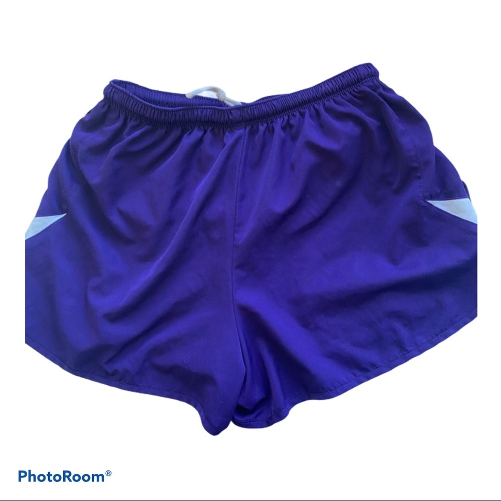 Brooks Medium size running shorts